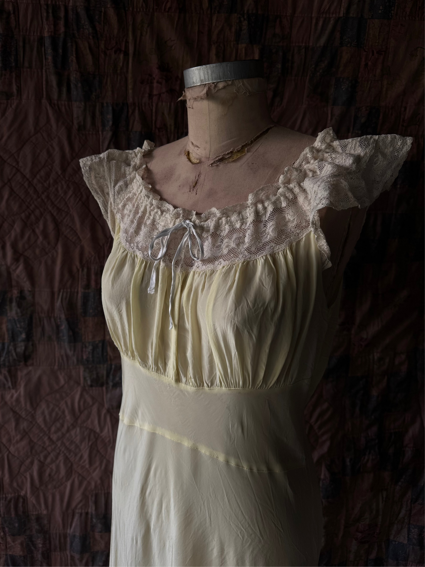 Vintage Nightgown "Butter"