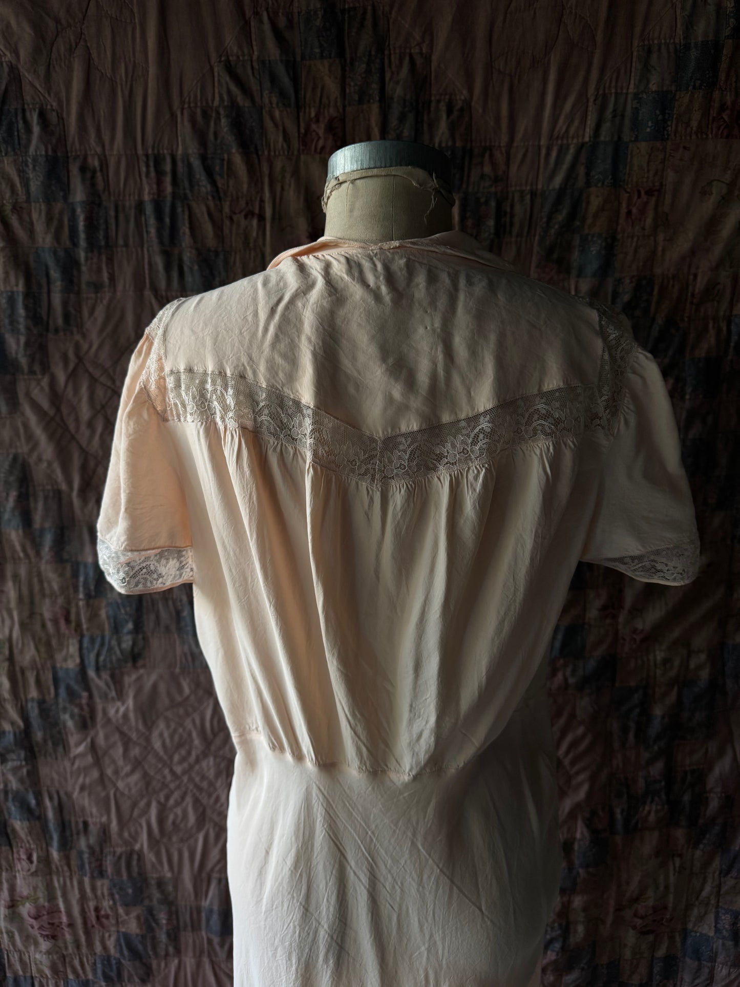 Vintage nightgown "Blush"